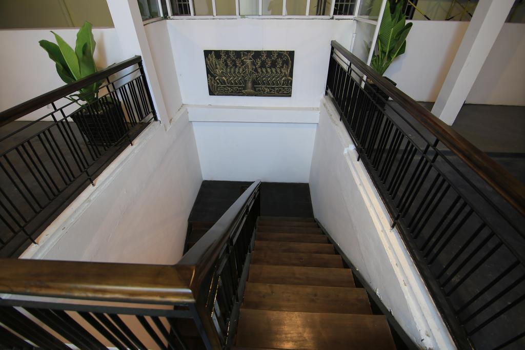 פנום פן Prasats Boutique Hotel מראה חיצוני תמונה
