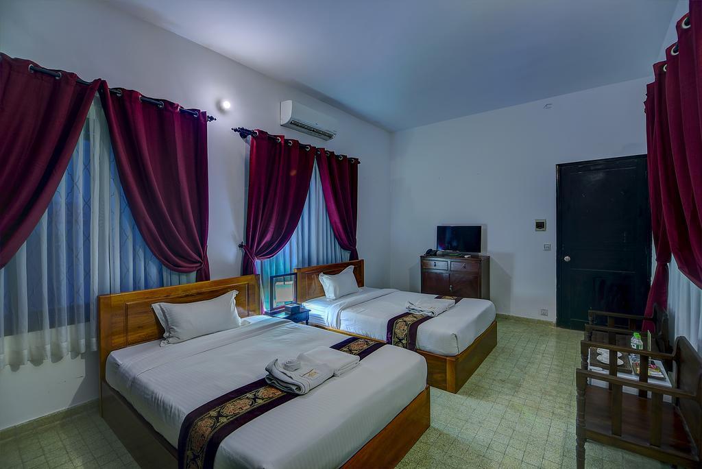 פנום פן Prasats Boutique Hotel מראה חיצוני תמונה